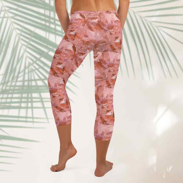 montserrat palm capri leggings