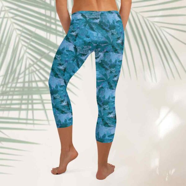 mayreau palm capri leggings