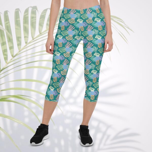 emerald palm capri leggings